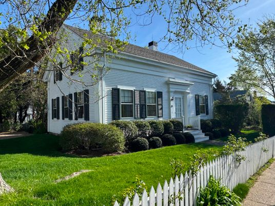 Backyard, Exterior, Facade, Georgian
