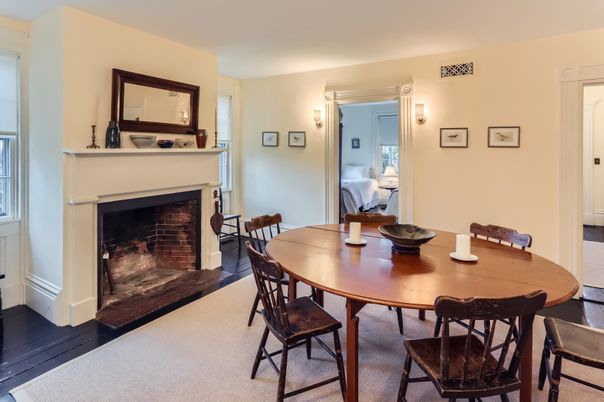 Dining room, Fireplace, Interior