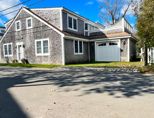 Attached, Exterior, Facade, Cape Cod