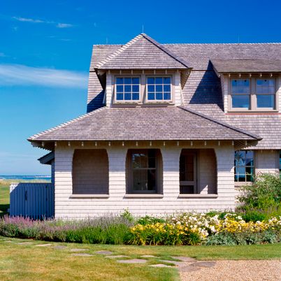 Exterior, Facade, Queen Anne Victorian