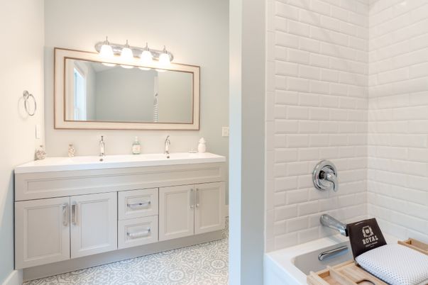 Bathroom, Dual Sink Vanities, Interior