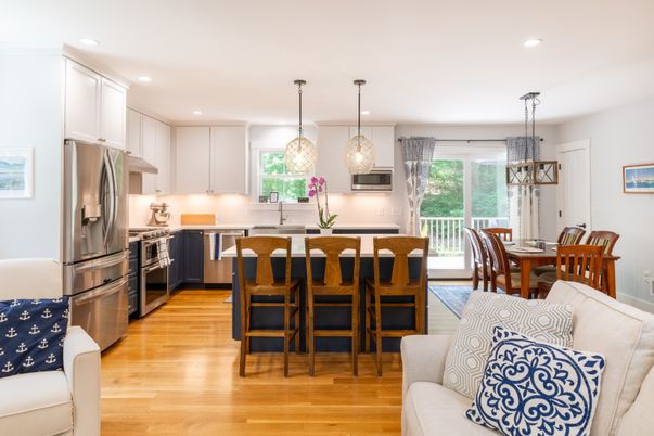 Dining room, Interior, Kitchen, Pendant Lights, Recessed Lighting, Stainless Steel Appliances, Wood Texture Flooring