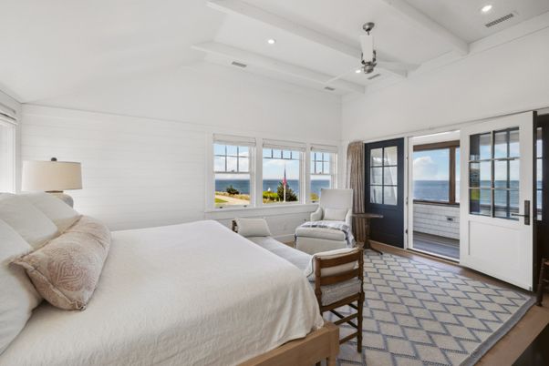 Bedroom, Interior, Recessed Lighting, Water