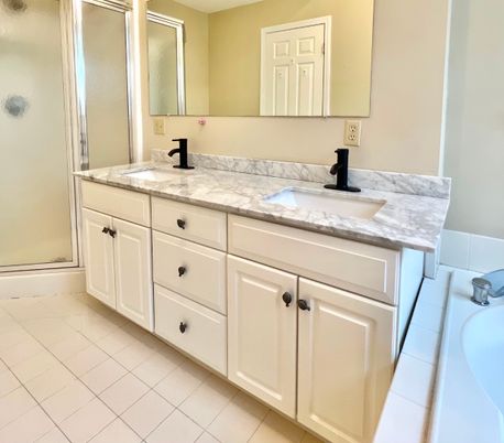 Bathroom, Dual Sink Vanities, Interior
