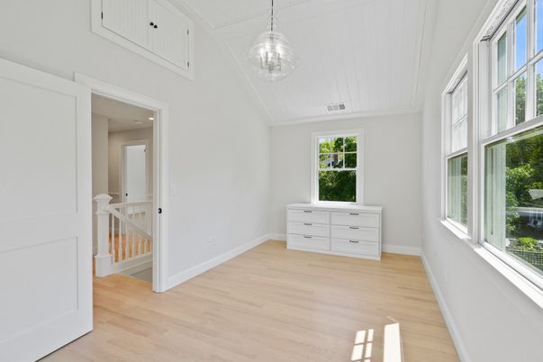Interior, Pendant Lights, Wood Texture Flooring