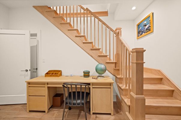 Home Office, Interior, Recessed Lighting, Wood Texture Flooring