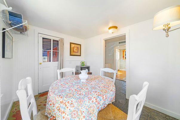 Dining room, Interior