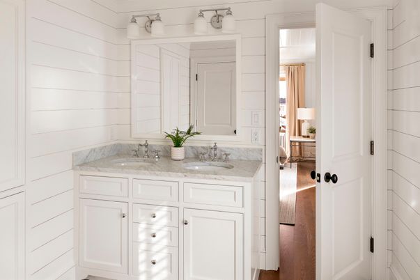 Bathroom, Dual Sink Vanities, Interior