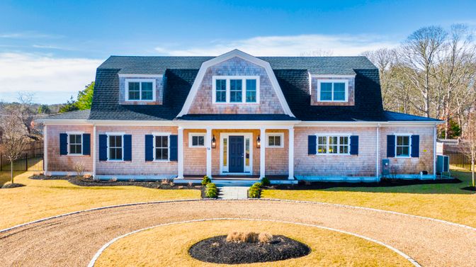 Exterior, Facade, Cape Cod
