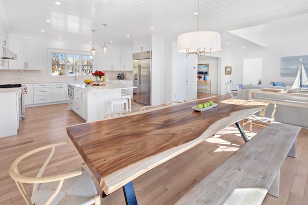 Chandelier, Dining room, Interior, Kitchen, Pendant Lights, Recessed Lighting, Stainless Steel Appliances, Wood Texture Flooring