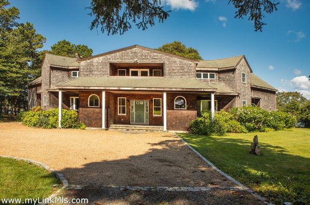 Exterior, Facade, Brick Facade, Log Home