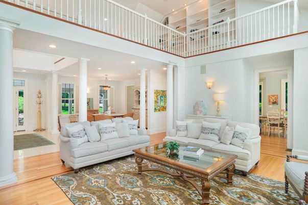 Dining room, Interior, Living room, Pendant Lights, Recessed Lighting, Wood Texture Flooring
