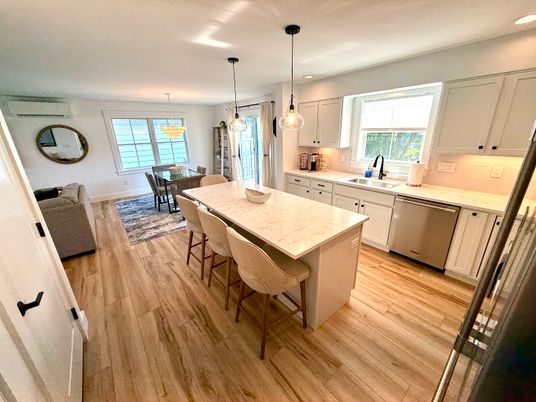 Dining room, Interior, Kitchen, Pendant Lights, Recessed Lighting, Wood Texture Flooring