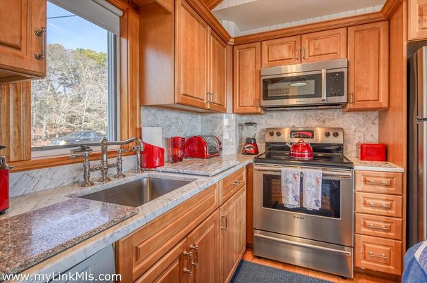 Interior, Kitchen, Stainless Steel Appliances