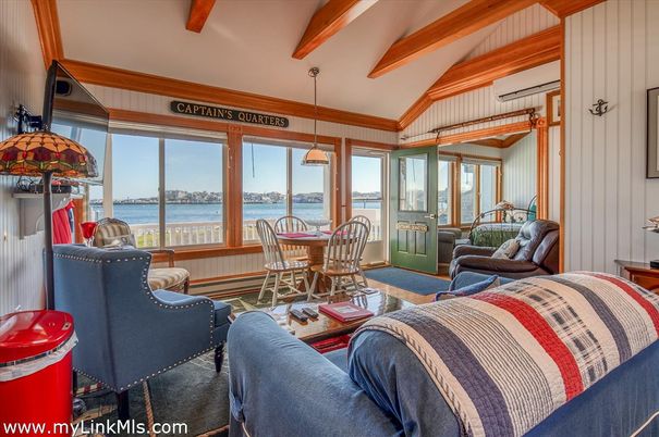 Bedroom, Interior, Living room, Pendant Lights, Water, Wooden Beams
