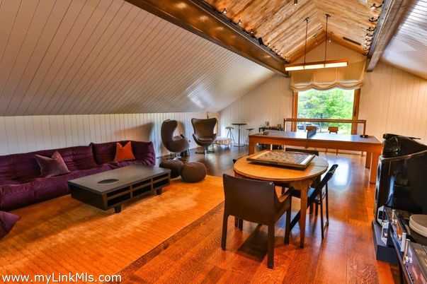 Home Office, Interior, Living room, Pendant Lights, Wooden Beams, Wooden Ceilings, Wood Texture Flooring