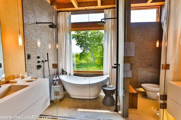 Bathroom, Free Standing Baths, Glass Shower, Interior, Pendant Lights