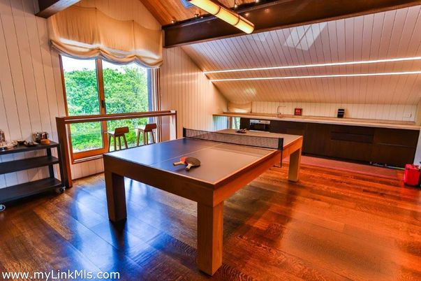 Game Room, Interior, Wood Texture Flooring