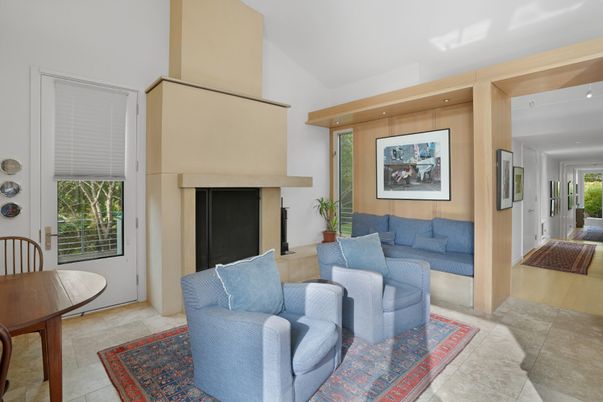 Fireplace, Interior, Living room, Recessed Lighting