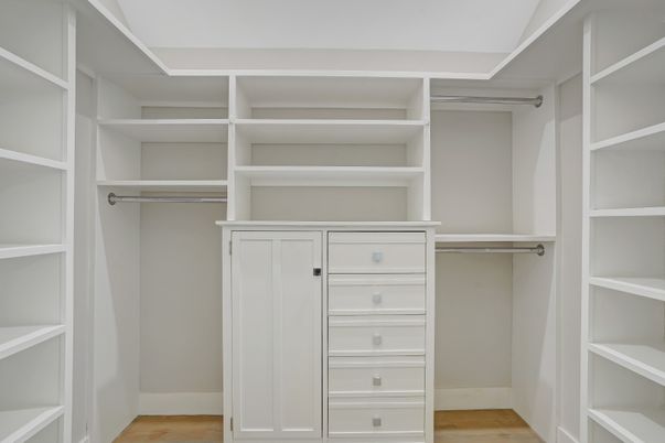 Interior, Walk-in Closets, Wood Texture Flooring