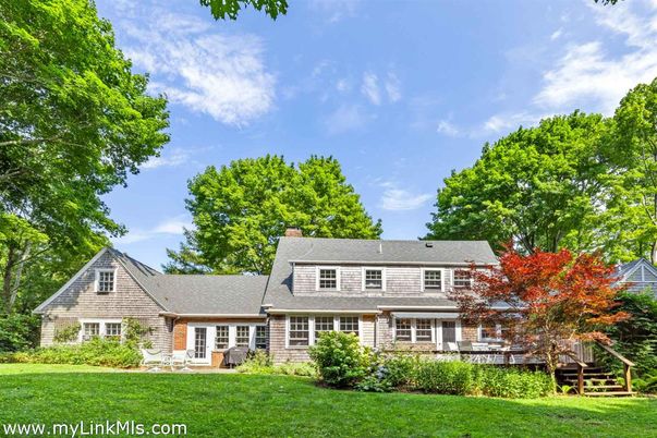 Backyard, Exterior, Facade, Cape Cod