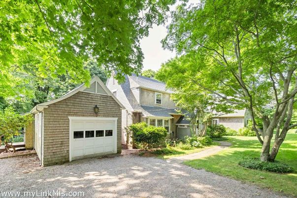 Backyard, Detached Garage, Exterior