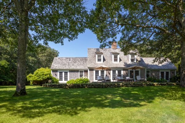 Backyard, Exterior, Facade, Cape Cod