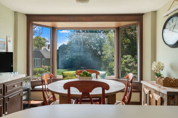 Dining room, Interior