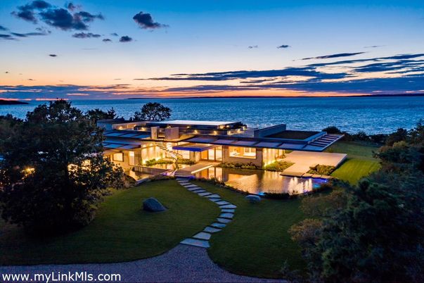 Exterior, Lake