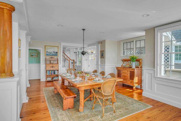 Chandelier, Dining room, Interior, Recessed Lighting, Wood Texture Flooring