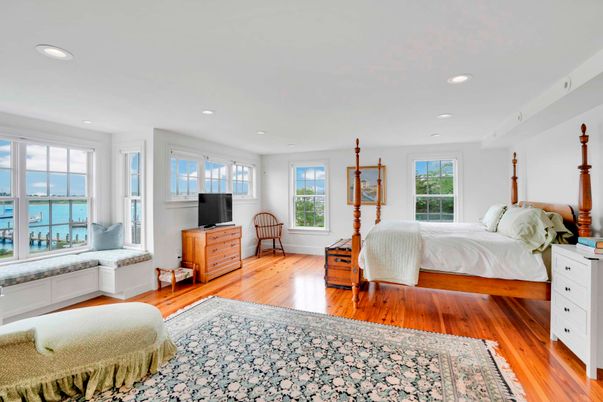 Bedroom, Interior, Recessed Lighting, Water, Wood Texture Flooring
