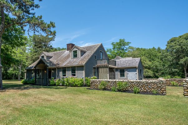 Backyard, Exterior, Facade, Cape Cod