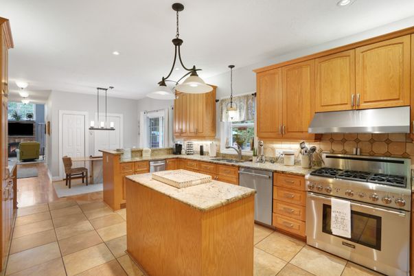 Interior, Kitchen, Pendant Lights, Recessed Lighting, Stainless Steel Appliances