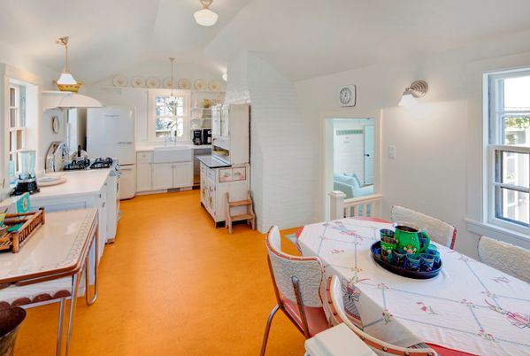 Dining room, Interior, Kitchen, Pendant Lights