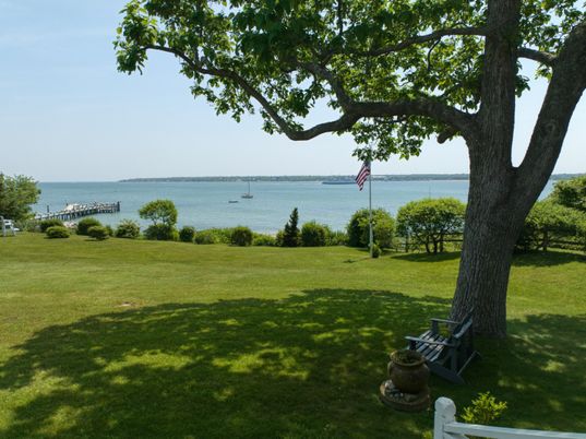 Exterior, Water