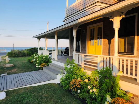 Exterior, Water
