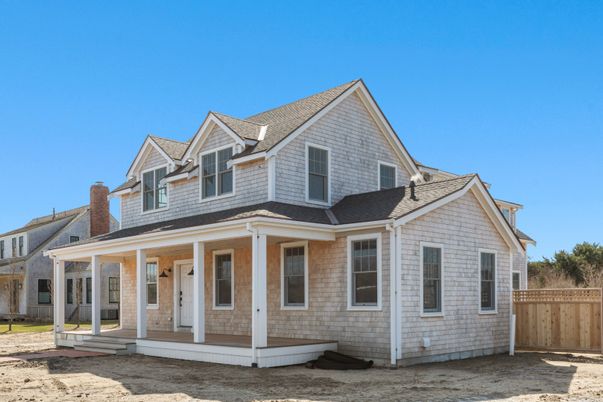 Exterior, Facade, Farmhouse