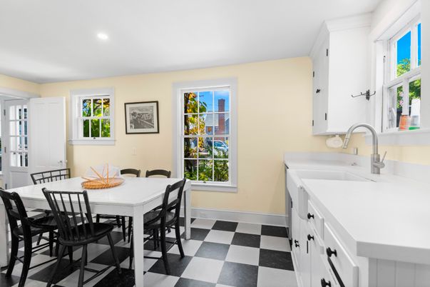 Dining room, Interior, Kitchen, Recessed Lighting