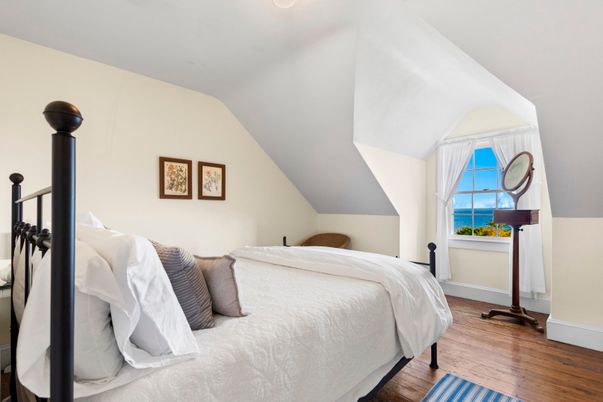 Bedroom, Interior, Water, Wood Texture Flooring