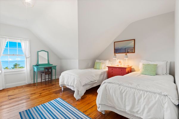 Bedroom, Interior, Water, Wood Texture Flooring