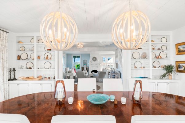 Chandelier, Dining room, Interior, Living room, Pendant Lights