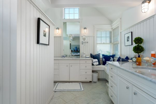 Bathroom, Dual Sink Vanities, Interior