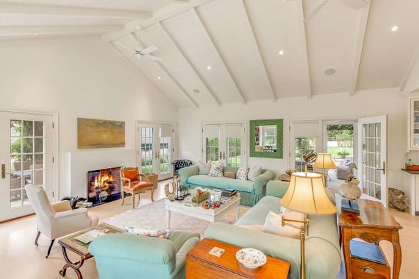 Fireplace, Interior, Living room, Recessed Lighting