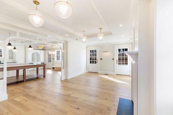 Interior, Pendant Lights, Recessed Lighting, Wood Texture Flooring