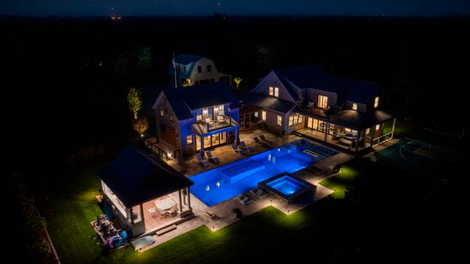 Exterior, Drone