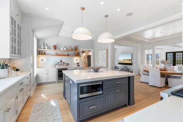 Dining room, Interior, Kitchen, Pendant Lights, Recessed Lighting, Wood Texture Flooring