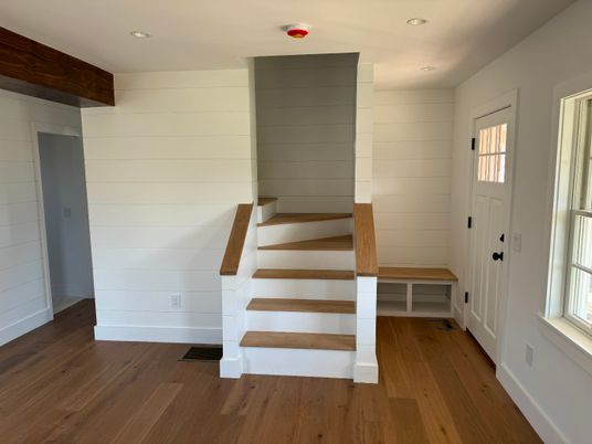 Interior, Recessed Lighting, Wood Texture Flooring
