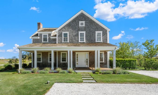 Exterior, Facade, Brick Traditional