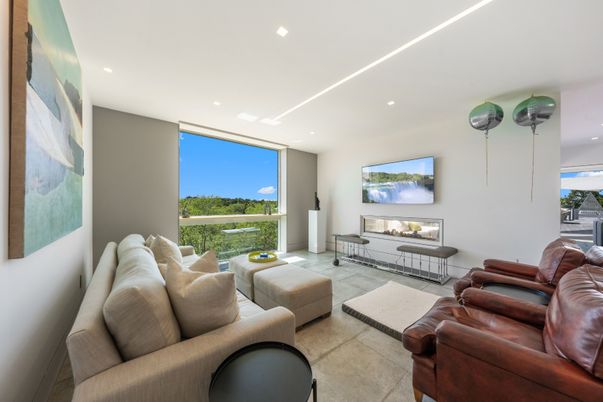 Fireplace, Interior, Living room, Recessed Lighting