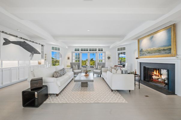 Fireplace, Interior, Living room, Recessed Lighting, Water